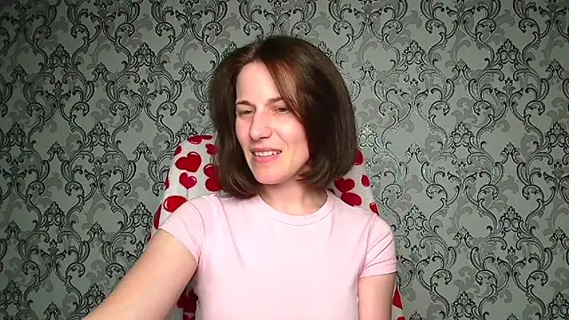 Kelly Kisss online show from 04/16/26, 09:39