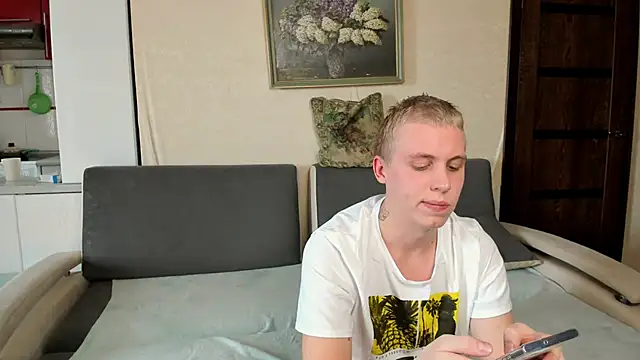 Snapshot of SammySccott chatting on 10/12/25, 06:26 SammySccott online show from 10/12/25, 06:26