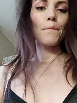 Angie meow online show from 11/14/25, 10:08