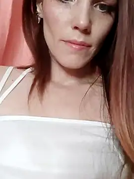 Snapshot of Angie_meow chatting on 09/14/25, 05:02 Angie meow online show from 09/14/25, 05:02