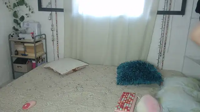 Snapshot of porndollbaby chatting on 07/15/26, 10:28 porndollbaby online show from 07/15/26, 10:28
