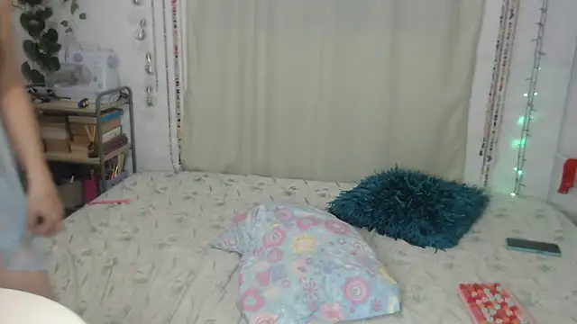 Snapshot of porndollbaby chatting on 06/04/26, 11:09 porndollbaby online show from 06/04/26, 11:09