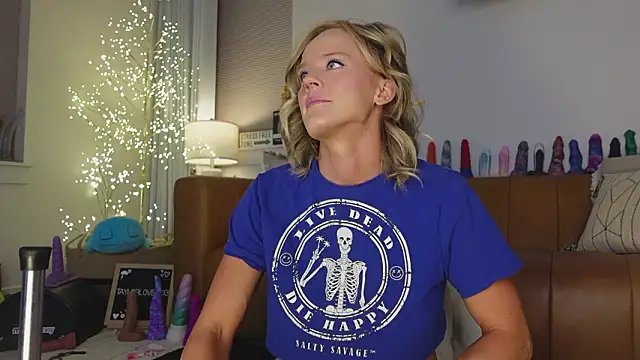 Taylorlove303 online show from 03/26/26, 10:13