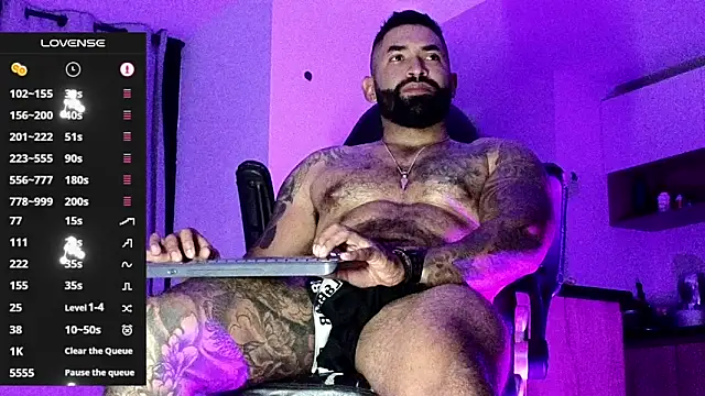 Snapshot of Max-prada chatting on 02/13/26, 02:11 Max-prada online show from 02/13/26, 02:11