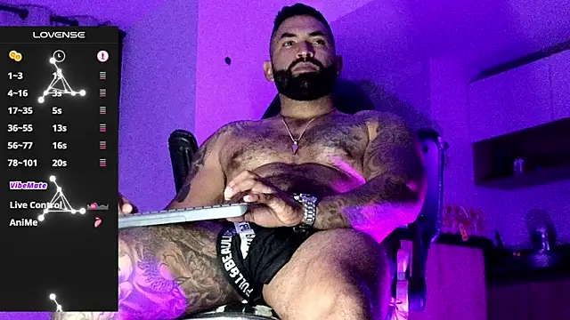 Snapshot of Max-prada chatting on 02/14/26, 02:12 Max-prada online show from 02/14/26, 02:12