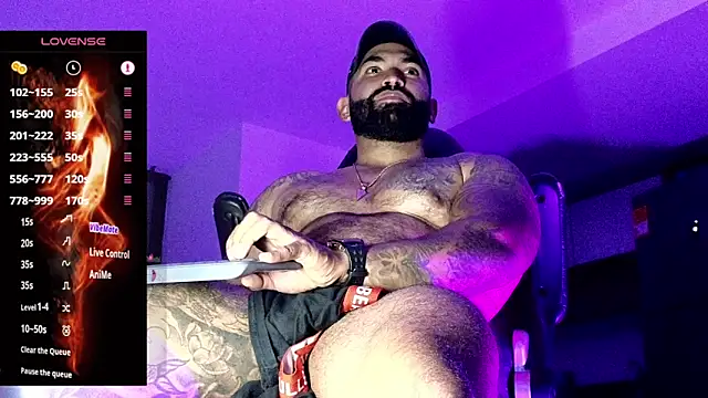 Snapshot of Max-prada chatting on 03/02/26, 03:29 Max-prada online show from 03/02/26, 03:29