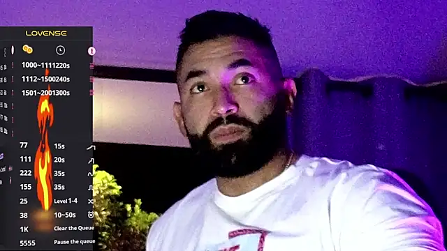 Snapshot of Max-prada chatting on 02/01/26, 02:10 Max-prada online show from 02/01/26, 02:10