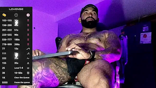 Snapshot of Max-prada chatting on 02/16/26, 01:37 Max-prada online show from 02/16/26, 01:37