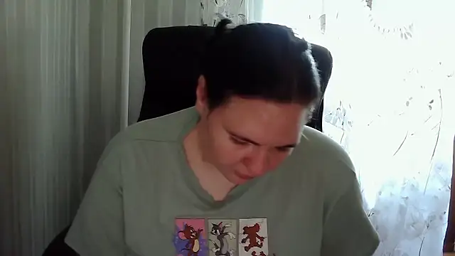 HollyXEva online show from 09/26/25, 12:34
