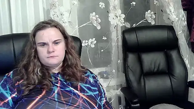 HollyXEva online show from 09/22/25, 11:55