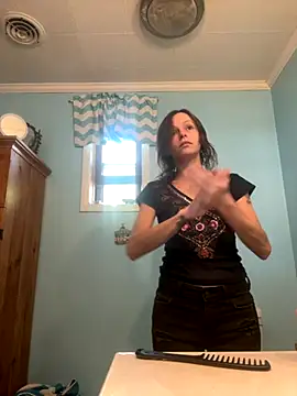 Snapshot of Candy_Shower chatting on 10/09/25, 02:50 Candy Shower online show from 10/09/25, 02:50