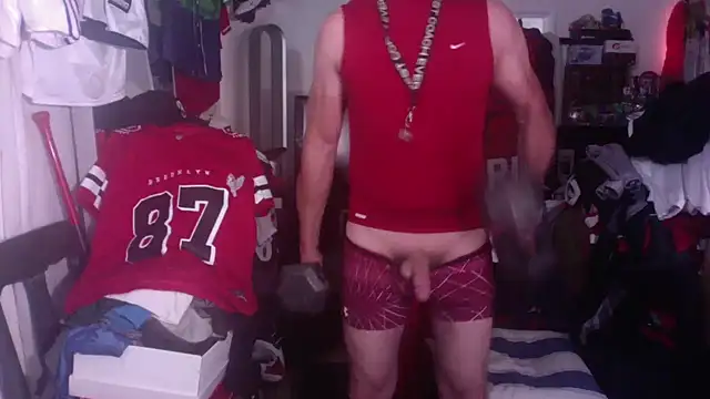 Snapshot of DILFJockDad87 chatting on 10/05/25, 10:44 DILFJockDad87 online show from 10/05/25, 10:44