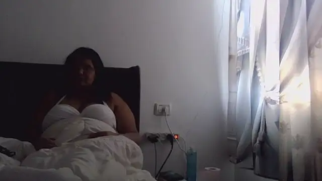 maayanlevi2 online show from 02/21/26, 11:23