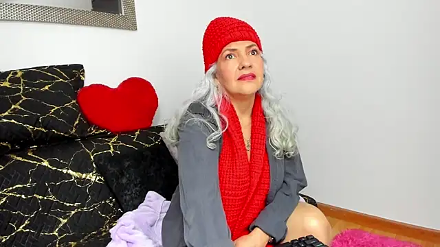 marilyn70 online show from 11/28/25, 11:05