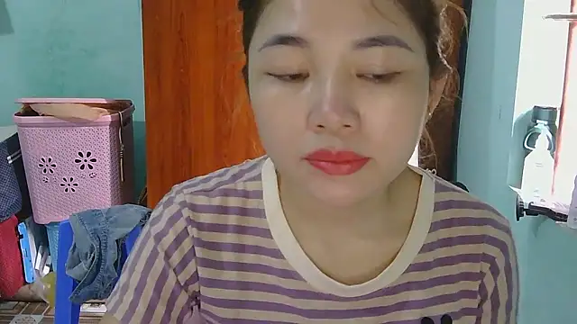 Uhem112 online show from 10/13/25, 03:41