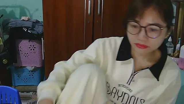 Uhem112 online show from 12/15/25, 01:00