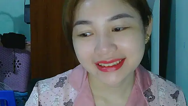 Uhem112 online show from 10/25/25, 01:49