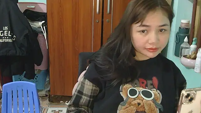 Uhem112 online show from 11/28/25, 12:49