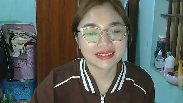 Uhem112 online show from 11/04/25, 03:43