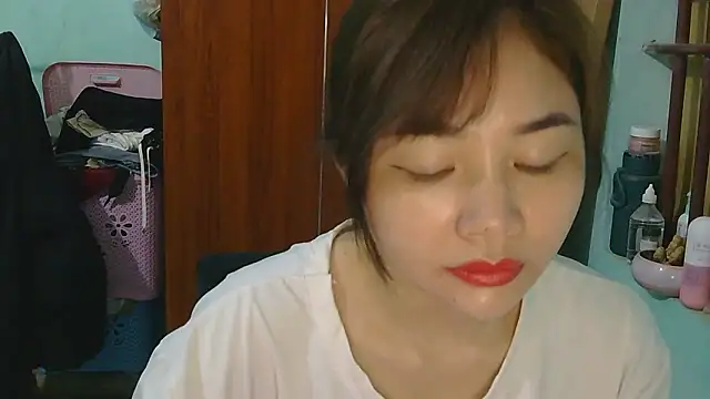 Uhem112 online show from 12/02/25, 01:06