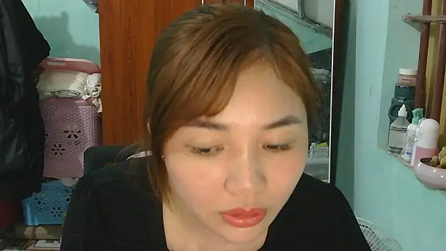 Uhem112 online show from 11/11/25, 01:50