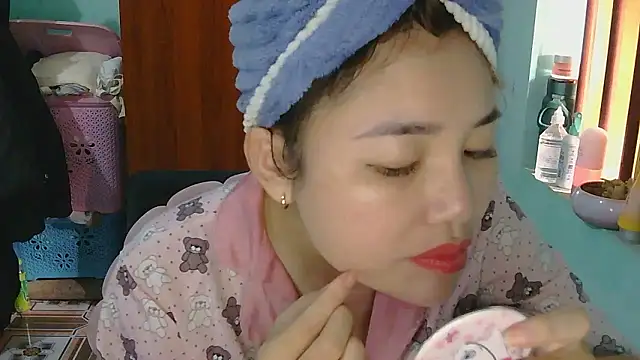 Uhem112 online show from 11/08/25, 05:33