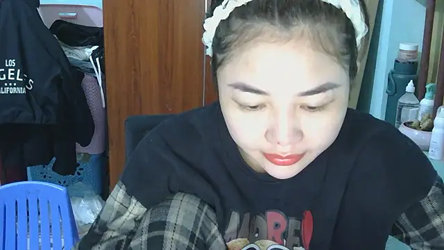 Uhem112 online show from 11/29/25, 12:55