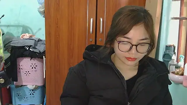 Uhem112 online show from 12/16/25, 12:37