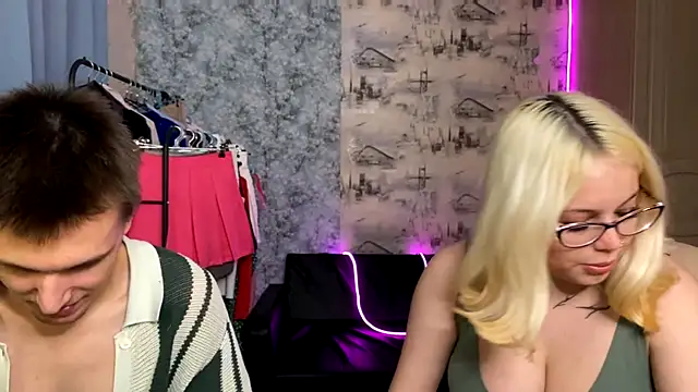 Mia Sakuraa online show from 10/05/25, 01:35