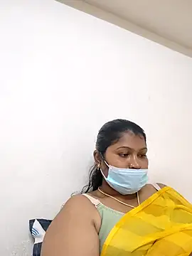 Snapshot of tamil_Miraclequeen chatting on 11/10/25, 04:06 tamil Miraclequeen online show from 11/10/25, 04:06