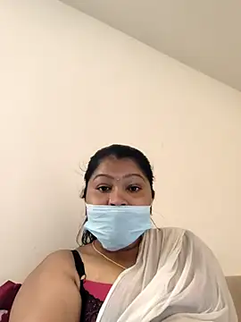 Snapshot of tamil_Miraclequeen chatting on 10/01/25, 03:55 tamil Miraclequeen online show from 10/01/25, 03:55