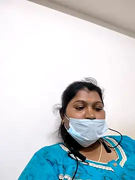 Snapshot of tamil_Miraclequeen chatting on 11/08/25, 04:54 tamil Miraclequeen online show from 11/08/25, 04:54