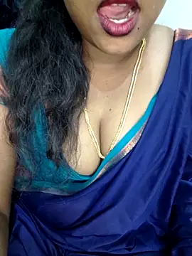 Snapshot of Anu_Reddy_10 chatting on 09/10/25, 04:39 Anu Reddy 10 online show from 09/10/25, 04:39