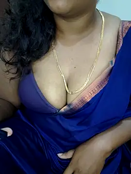 Snapshot of Anu_Reddy_10 chatting on 10/06/25, 07:20 Anu Reddy 10 online show from 10/06/25, 07:20