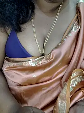 Snapshot of Anu_Reddy_10 chatting on 09/12/25, 05:02 Anu Reddy 10 online show from 09/12/25, 05:02