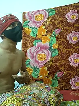 Snapshot of Seducing_couple chatting on 09/09/25, 09:35 Seducing couple online show from 09/09/25, 09:35