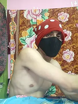 Seducing couple online show from 10/19/25, 05:05