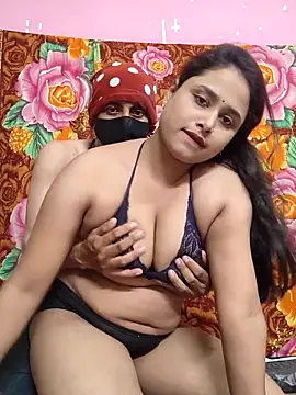 Seducing couple online show from 04/26/26, 06:54