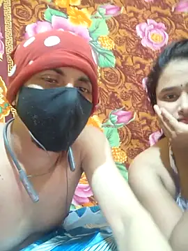 Seducing couple online show from 04/12/26, 06:11