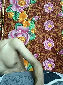 Seducing couple online show from 10/28/25, 11:09