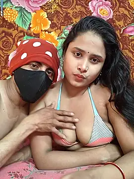 Seducing couple online show from 01/14/26, 09:02