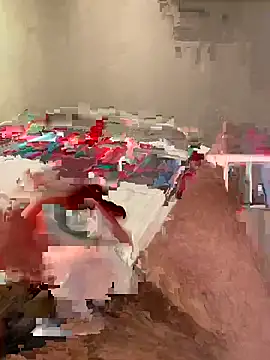 Snapshot of Bourne_606 chatting on 10/13/25, 05:47 Bourne 606 online show from 10/13/25, 05:47