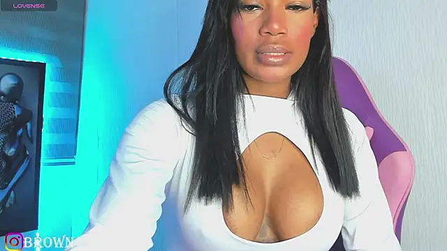  naomibrown  online show from 05/25/26, 03:28