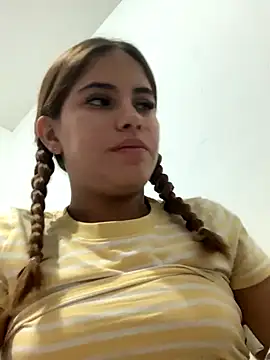 MiiluRosse online show from 11/13/25, 01:31