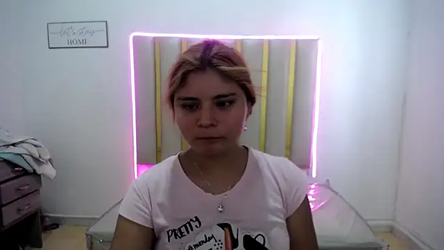 keilicita tonny 18 online show from 09/27/25, 05:41