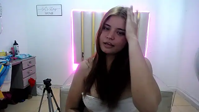 keilicita tonny 18 online show from 09/22/25, 06:03