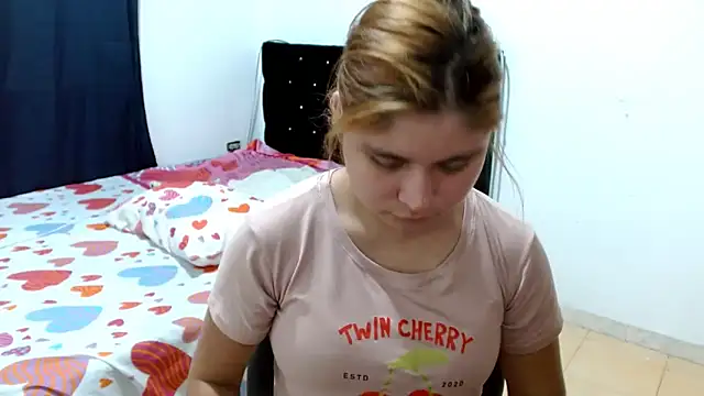 keilicita tonny 18 online show from 10/16/25, 10:01