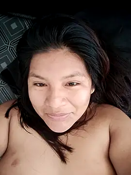 Snapshot of vea_m chatting on 06/23/26, 02:37 vea m online show from 06/23/26, 02:37