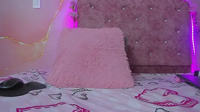 violet taylor  online show from 01/14/26, 02:26