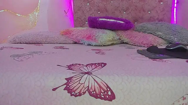 violet taylor  online show from 02/06/26, 02:18